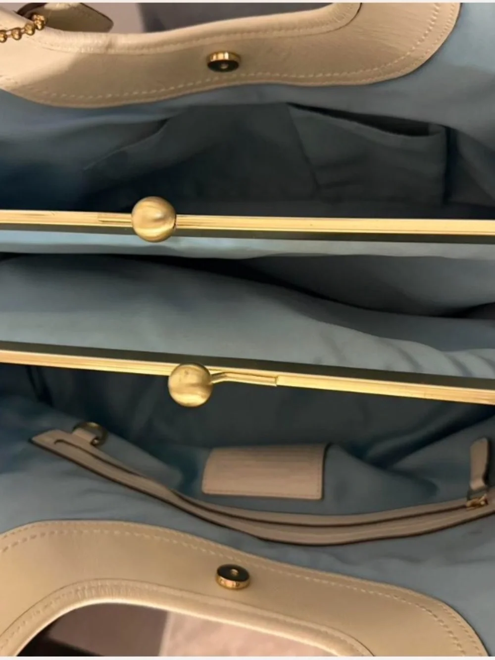 Coach Ergo 2010 White Cream Kisslock Elegant Women’s White Leather Shoulder Bag - Picture 5 of 8